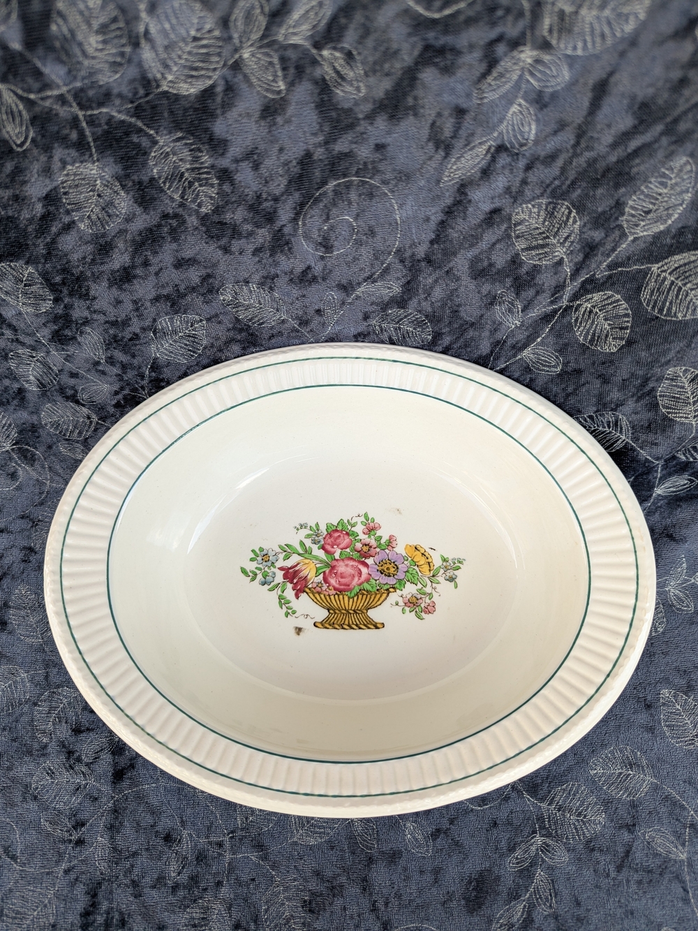 VTG Wedgwood Belmar Oval Serving Vegetable Bowl Flowers Basket Cottagecore White